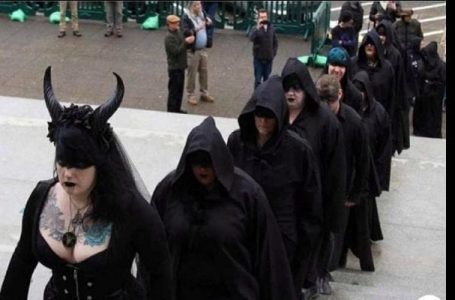 Afrique du Sud : l’église de satan ouvre enfin ses portes (vidéo)