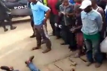 Cameroun/Douala : un adolescent de 13 ans battu à mort par le voisin pour une affaire de téléphone
