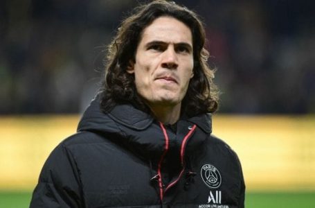 50e anniversaire du PSG: Cavani très frustré, tacle le club !