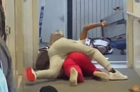 Etats-Unis: une bagarre entre deux voyageuses entraîne le retard d’un vol (vidéo)