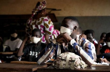 Covid en Afrique: ouvrir ou fermer les écoles, le dilemme des autorités du continent